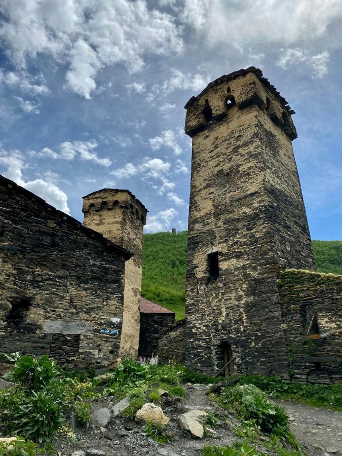 Nizharadze'S Tower Hotel Ushguli Exterior photo